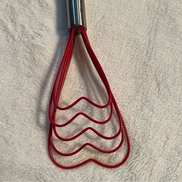 New Heart Shape Flat Egg Whisk 5 Wires Valentines Kitchen Baking Decor Silicone - Picture 3 of 9
